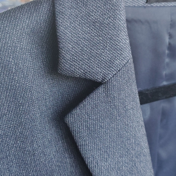 New Theory wool blue/ black suiting. Blazer & pant - Picture 10 of 12